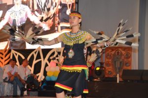 Atraksi budaya OMK Regio Kalimantan (2)