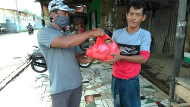 Berbagi Anak Bangsa, Caritas Indonesia, Caritas Atambua, Covid – 19, dirumah aja, Gerakan Solidaritas, Indonesia, Jaga jarak, katekese, keuskupan tanjungselor, Komsos KWI, Konferensi Waligereja Indonesia, pewartaan, Saling Peduli, stay at home, Lawan Covid-19, berkebun dirumah, hasil bumi, tanaman, Gereja Katolik Indonesia, Katolik, Katekese, Bahan Pangan, Masyarakat Mandiri, Berkebun, Hari Pangan Sedunia, Pangan Lokal, Pertambangan, Ekologi Keberlanjutan, Hutan, Tanaman, Tambang